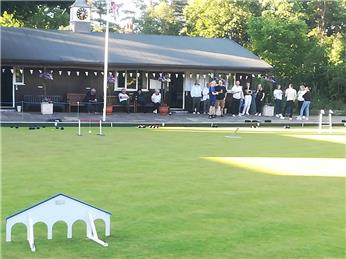 VISITORS ON THE GREEN